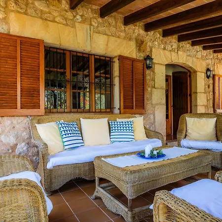 Seguinot D'alt Villa *