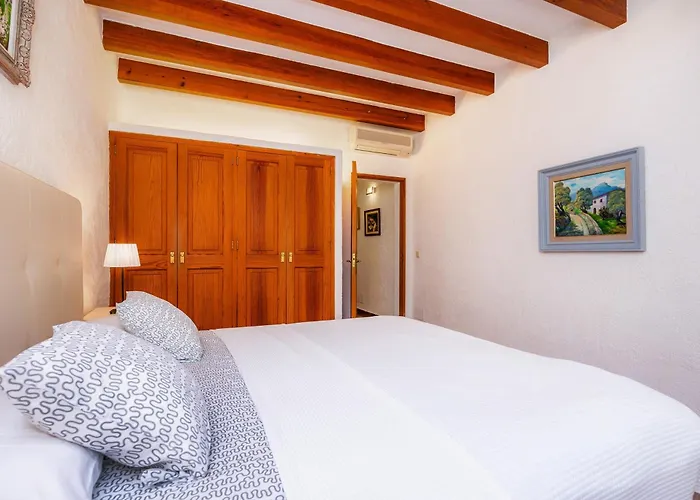 Seguinot D'alt Villa